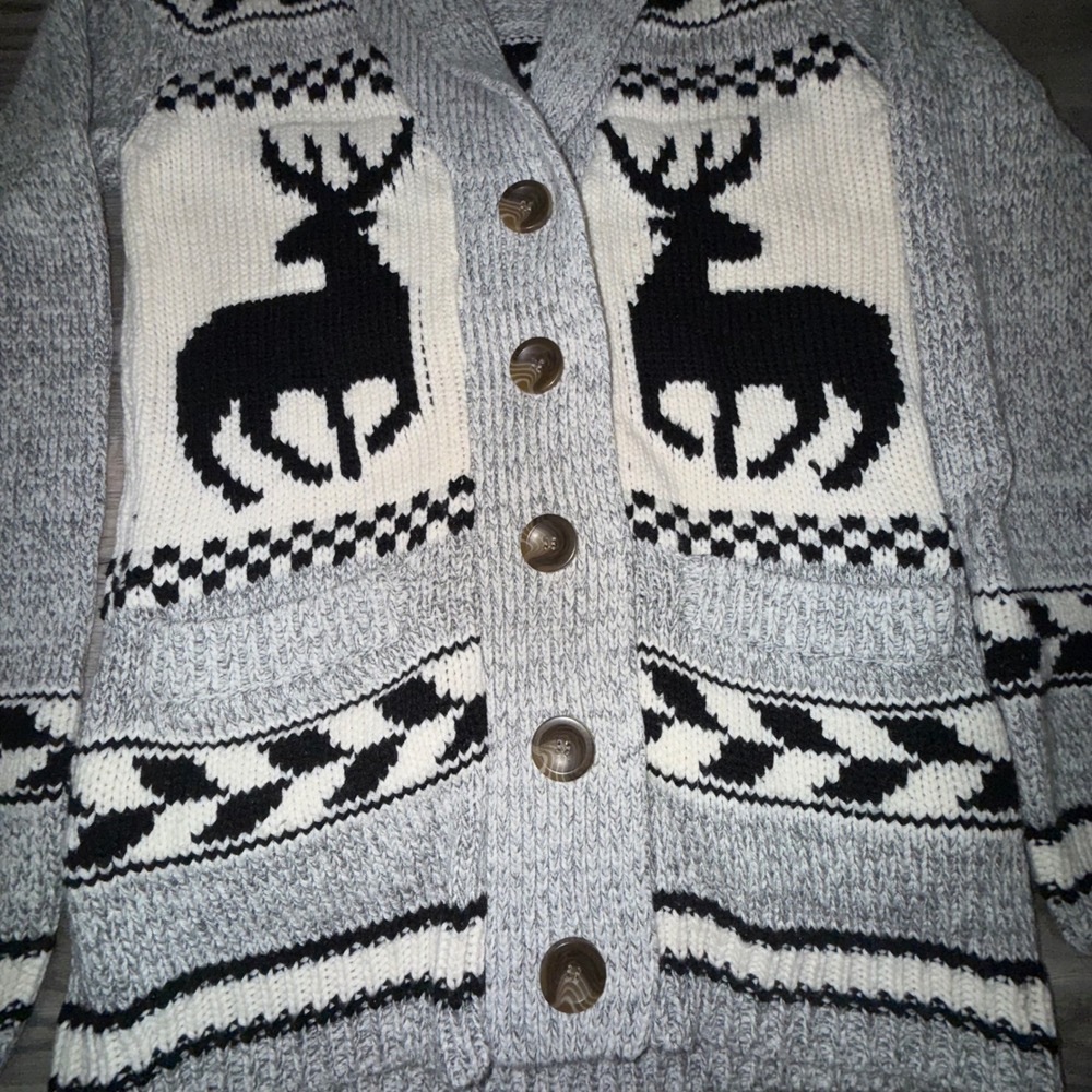 Woman's M Elk Deer Cottagecore Cowichan‎ Cardigan Knit Sweater Aztec - Picture 3 of 9